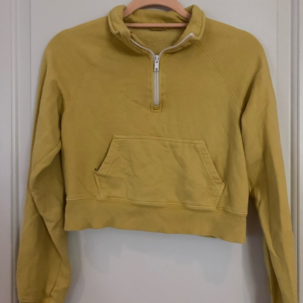 BRANDY MELVILLE CROPPED SWEATER